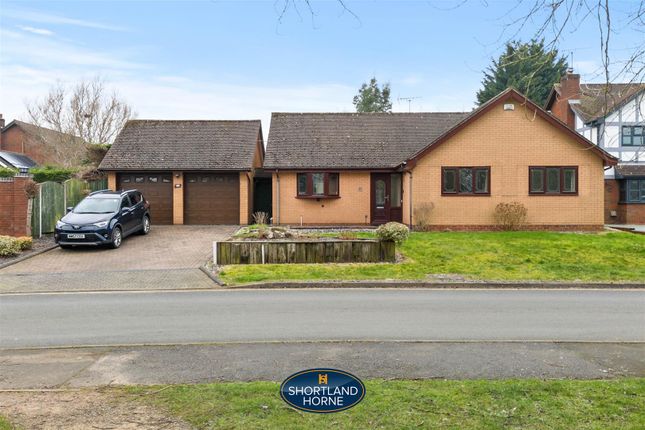 Heycroft, Coventry CV4 3 bed detached bungalow for sale