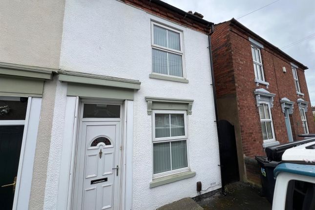 Green Street, Stourbridge, DY8 1UQ 2 bed semi