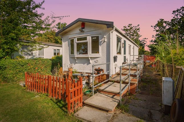 2 bedroom park home for sale