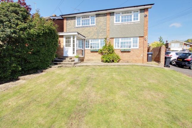 Colesdale, Cuffley EN6 4 bed detached house for sale
