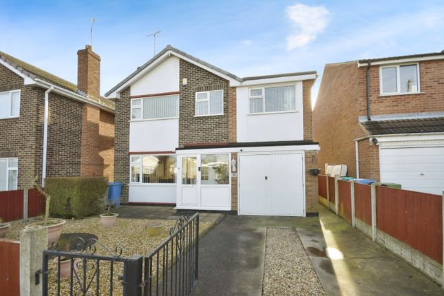 4 bed detached house