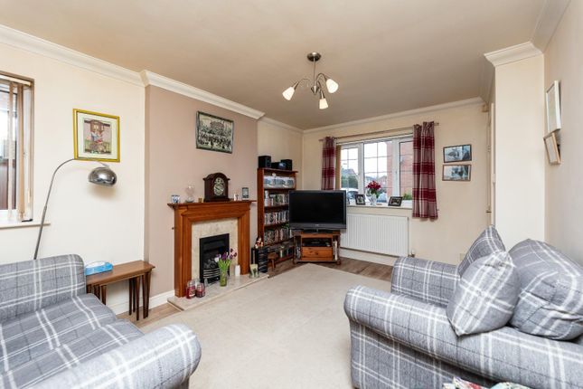 3 bed semi-detached house