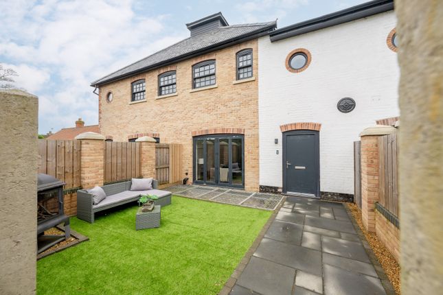 Whittington 4 bed terraced house for sale