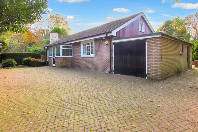 Hawes Lane, West Wickham, BR4 3 bed detached bungalow for sale