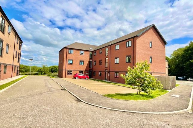 Farrier Close, Manchester M27 2 bed apartment for sale