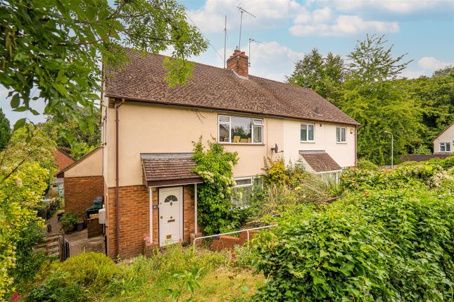 Highwood Crescent, High Wycombe HP12 2 bed flat for sale