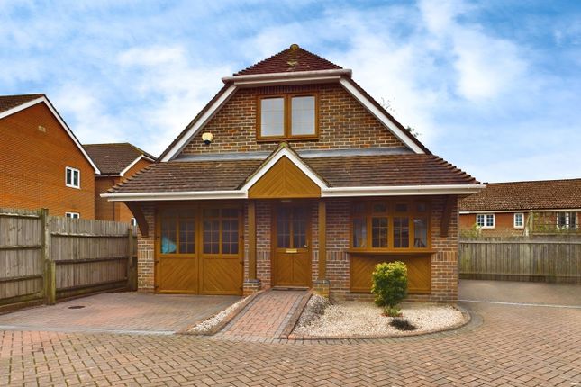 Providence Hill, Southampton SO31 3 bed detached bungalow for sale