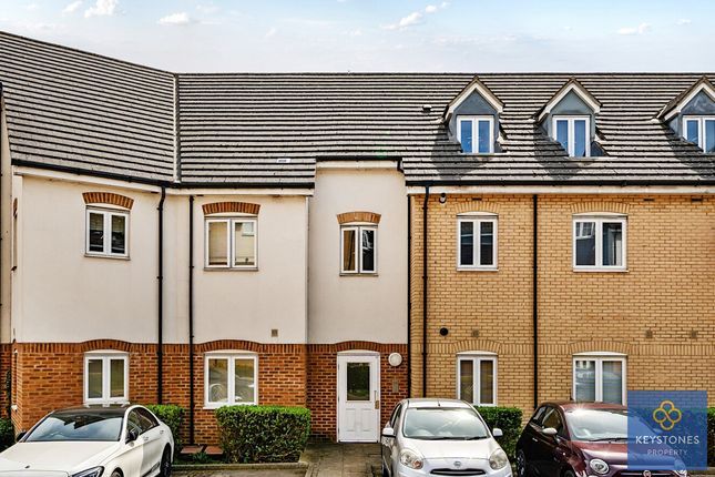 Ingrebourne Avenue, Harold Hill, RM3 2 bed apartment for sale