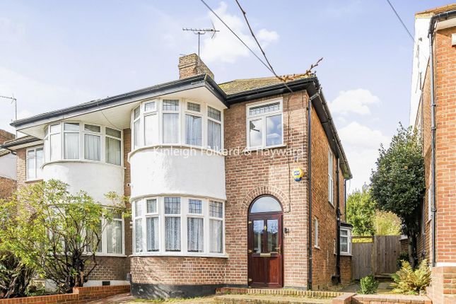 Lincoln Avenue, Southgate, London, N14 3 bed semi