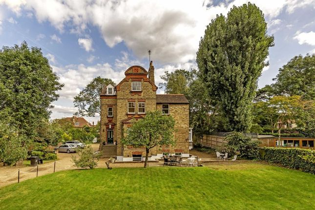 2 bed flat