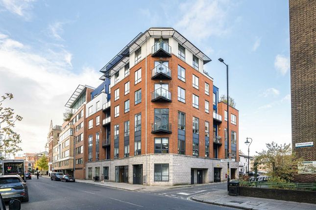 Long Lane, London SE1 2 bed flat for sale