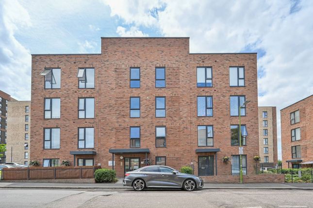 Sydney Road, Watford, WD18 2 bed flat for sale