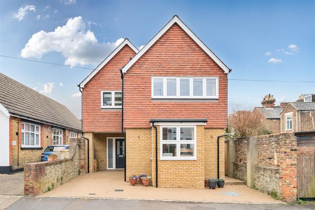 Hedley Street, Maidstone 2 bed detached house for sale