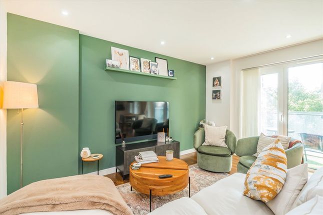 Enterprise Way, London SW18 2 bed flat for sale