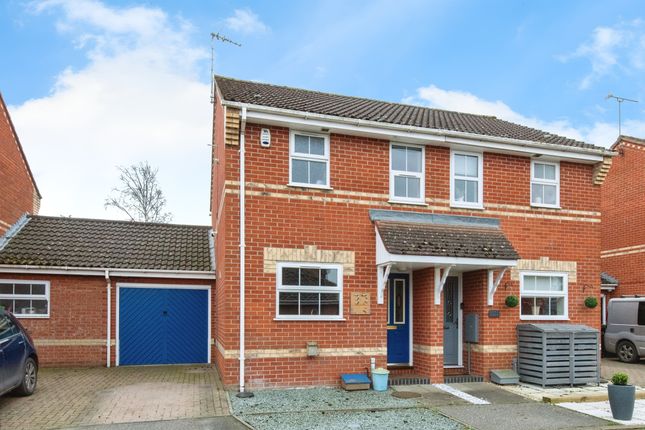2 bedroom semi-detached house for sale