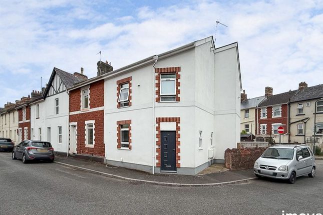4 bedroom end of terrace house for sale