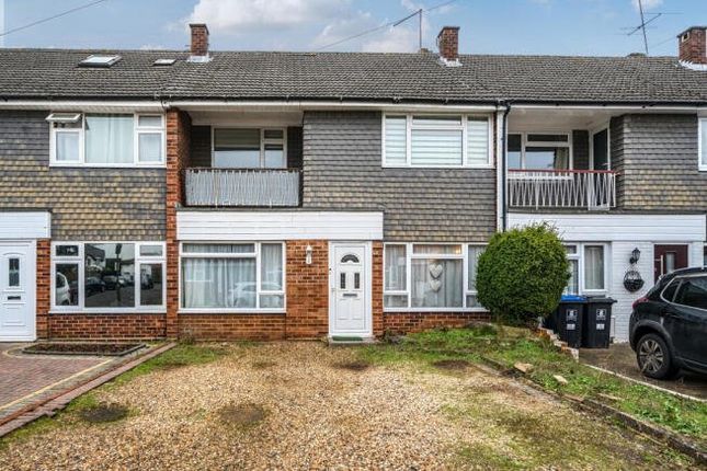 Wey Barton, West Byfleet KT14 3 bed terraced house for sale