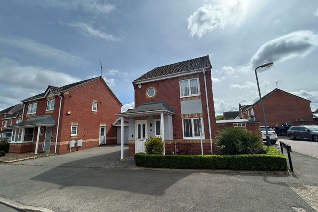 3 bed detached house