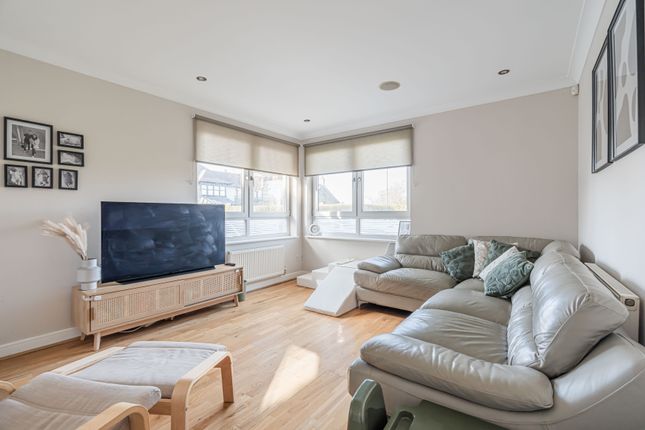 2 bed flat