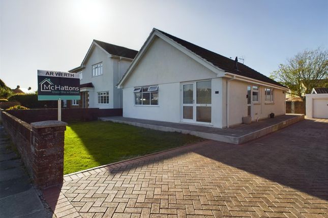 De Breos Drive, Porthcawl CF36 3 bed detached bungalow for sale