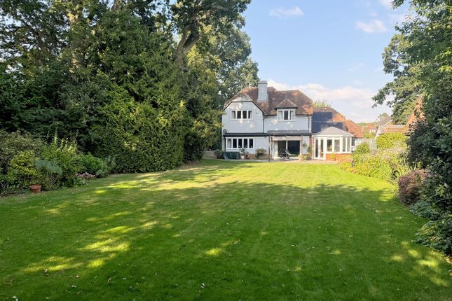 5 bedroom detached house for sale