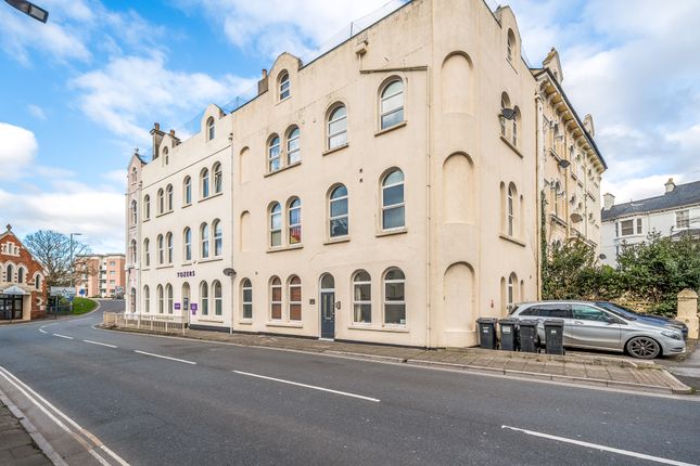 Orchard Gardens, Teignmouth, TQ14 8DP 1 bed apartment for sale