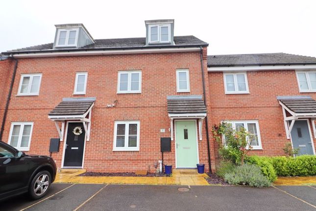 4 bedroom terraced house for sale