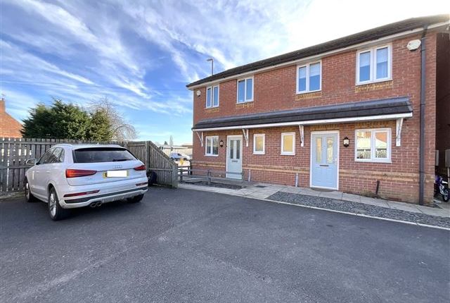 Ravenshorn Way, Sheffield, S21 3WY 2 bed semi