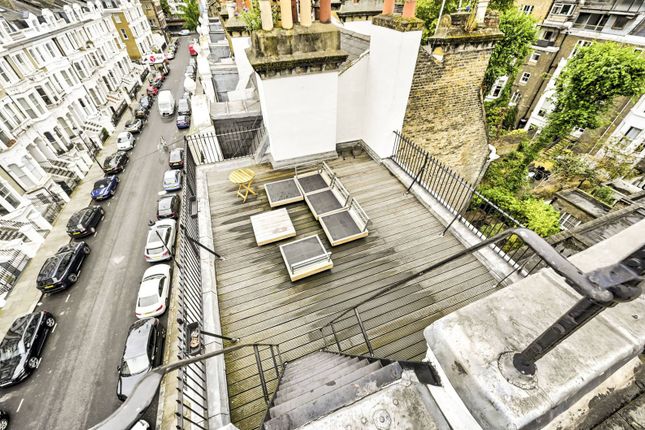 Redcliffe Square, Chelsea, London, SW10 2 bed flat for sale