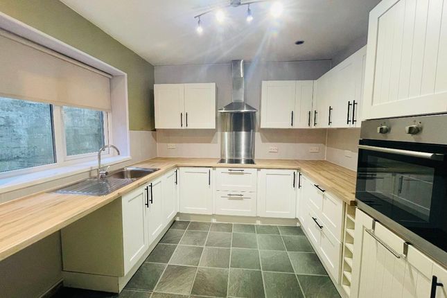 Aberbeeg Road, Abertillery. NP132EQ 2 bed terraced house for sale