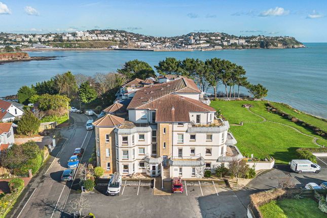 Cliff Road, Torquay TQ2 2 bed apartment for sale