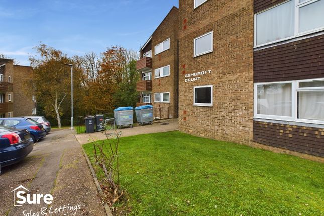 Fern Drive, Hemel Hempstead... 2 bed ground floor flat for sale