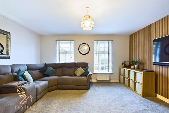 Monument Drive, Brierley S72 4 bed semi