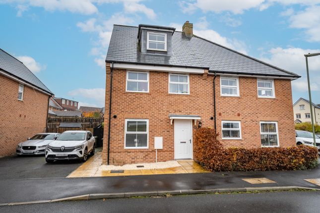 3 bed semi-detached house