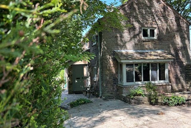 2 bedroom detached house for sale