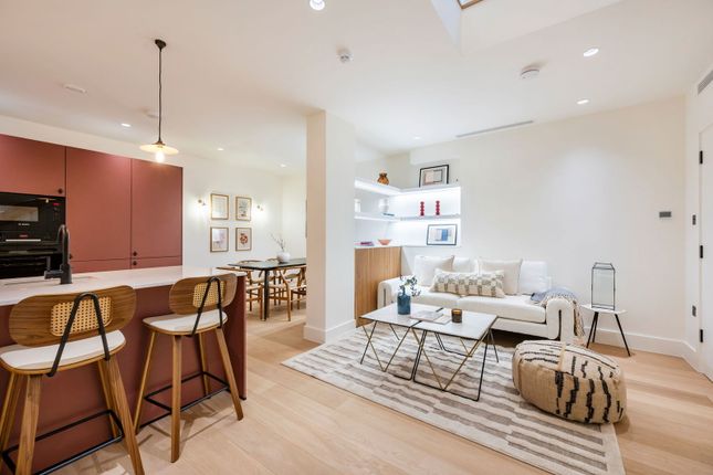 1 bedroom maisonette for sale