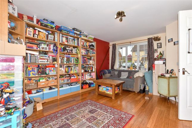 The Avenue, Hersden, Canterbury, Kent 3 bed end of terrace house for sale