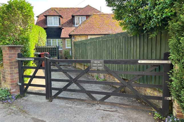 2 bedroom detached house for sale