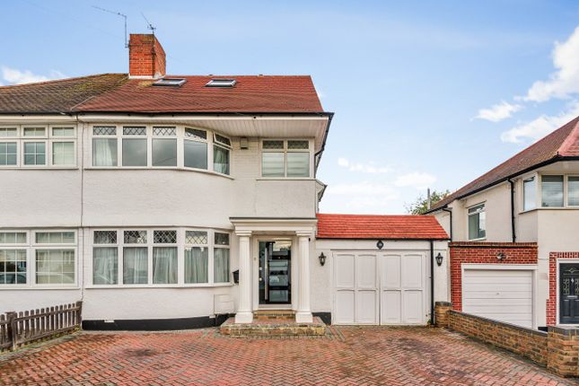 Molescroft, New Eltham, London, SE9 3 bed semi