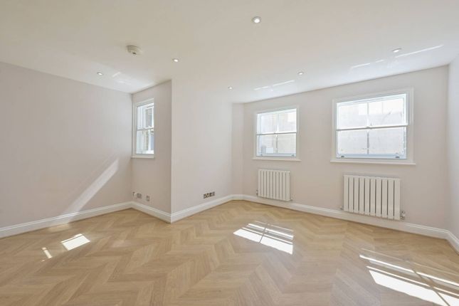 Roehampton Lane, Roehampton, London... 1 bed flat for sale