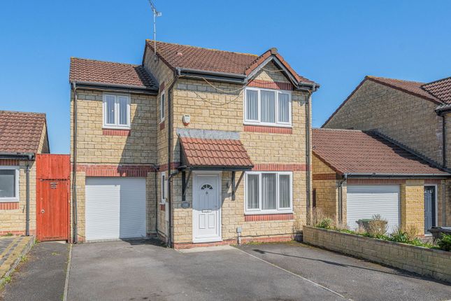 Heron Way, Chippenham SN14 3 bed detached house for sale