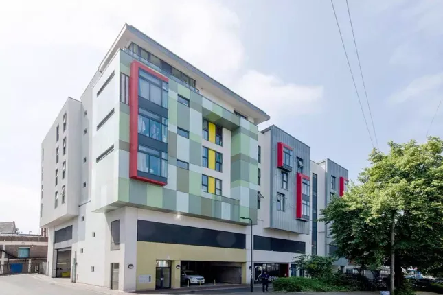 2 bed flat