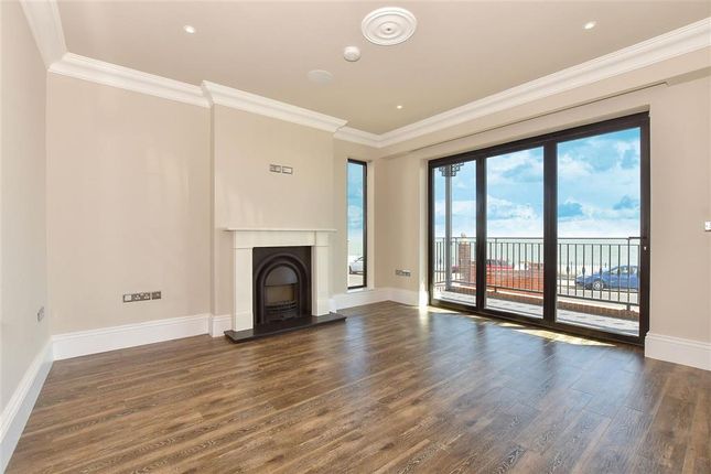 4 bed semi-detached house