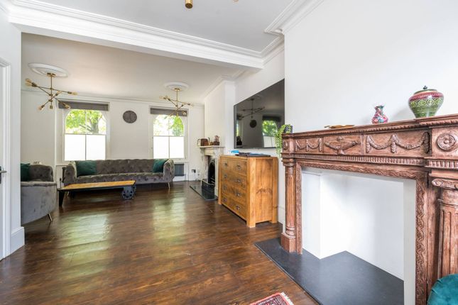 Sidney Square, Whitechapel, London, E1 3 bed end of terrace house for sale