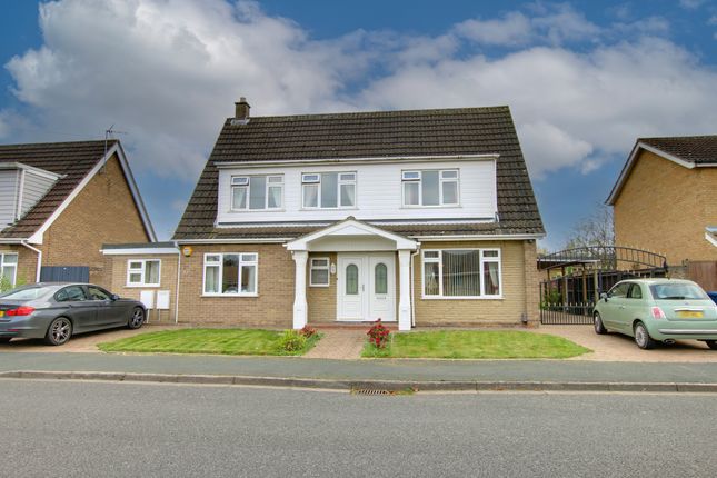 4 bed detached house