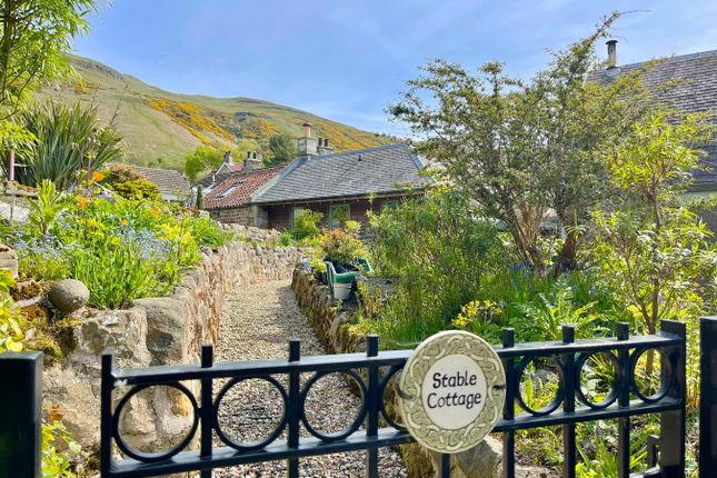 Lynallan & Stable Cottage, Main... 5 bed detached house for sale