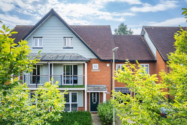 Holmesdale Avenue, Redhill, RH1 5 bed terraced house for sale
