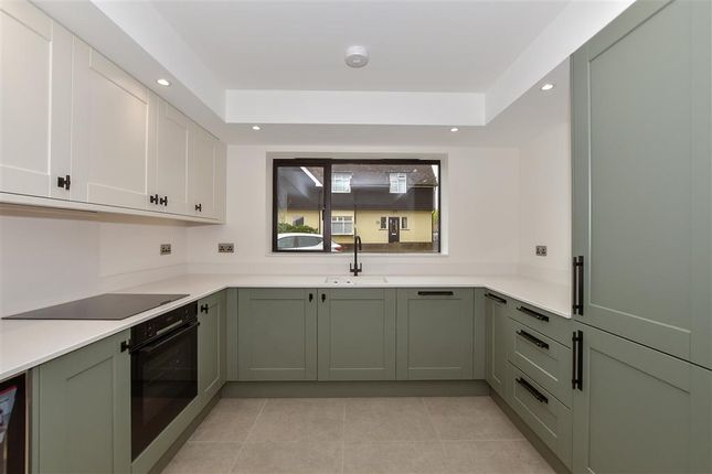 4 bed detached house