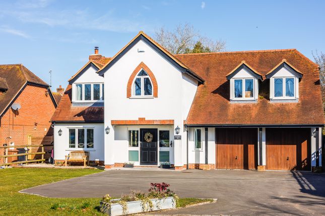 5 bed detached house