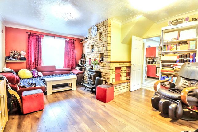 3 bed terraced house